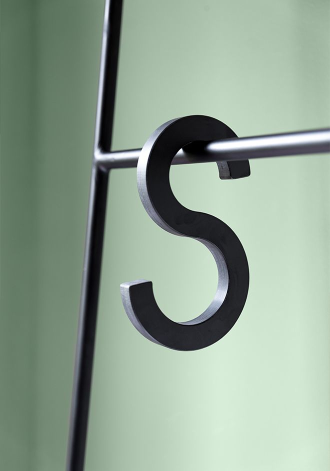 Schönbuch Designer Haken Swing Interior Accessoire Massivholz Eiche Apartment 8 