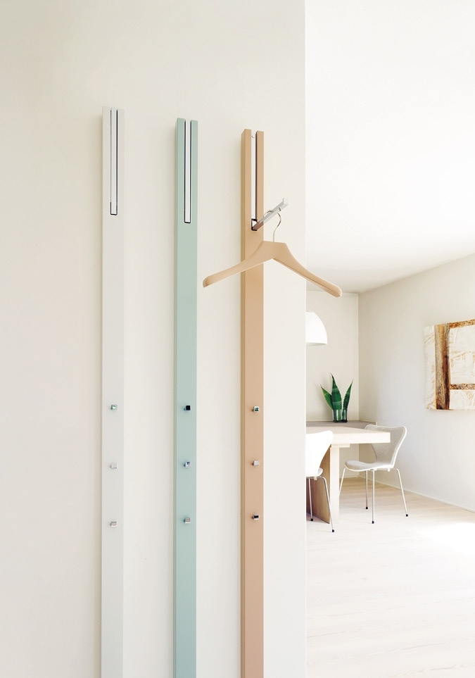 Schönbuch Designer Wandgarderobe Line minimalistisch individuell Holz Apartment 8 