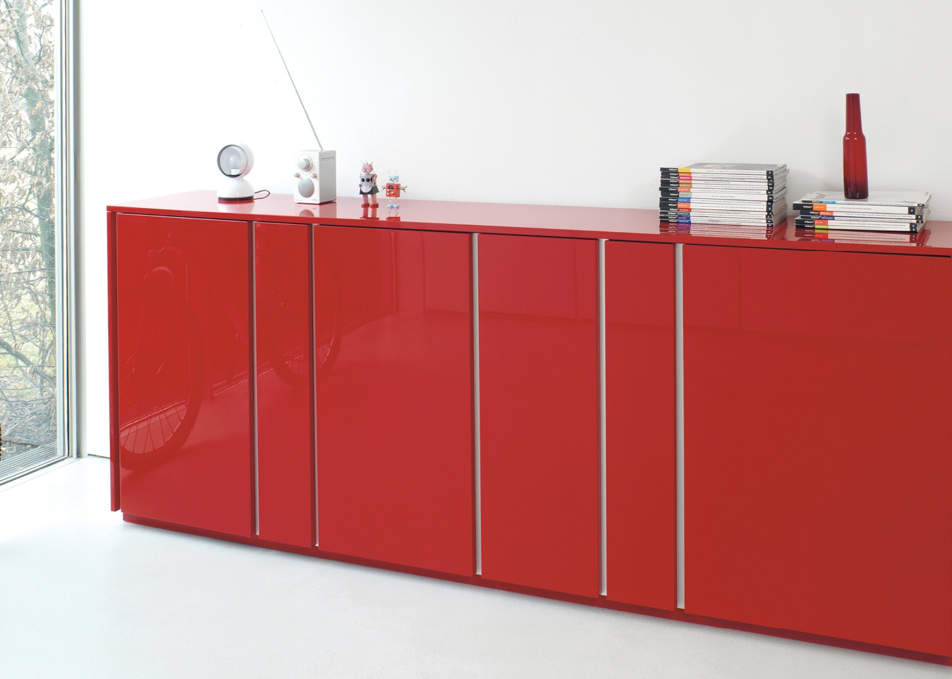 Schönbuch Designer Schranksystem Stripes Holz rot puristisch individuell Jehs + Laub 