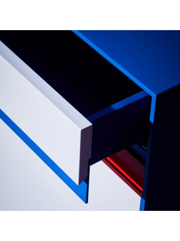 Außenschubkasten mit Griff unten