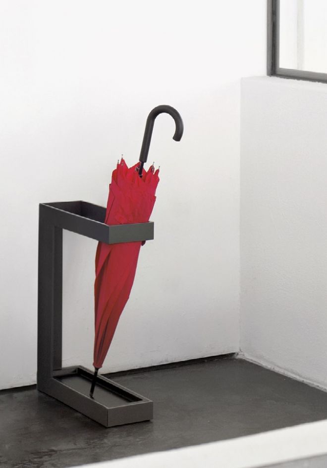 Schönbuch designer umbrella stand Level metal angular functional grey black Hadi Teherani