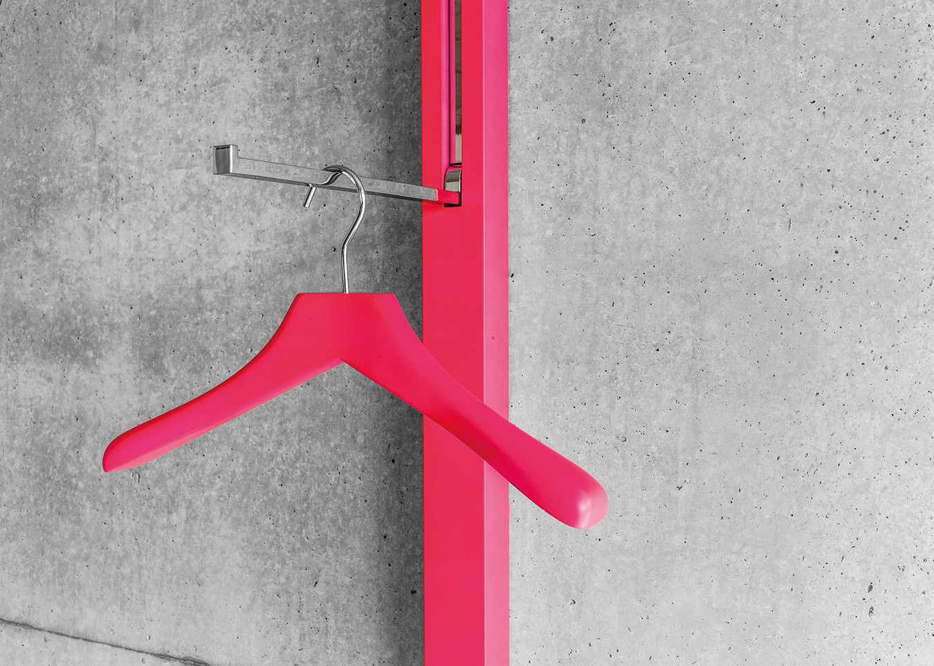Schönbuch designer coat hanger 0112. solid wood pink hook chrome pivoting Apartment 8