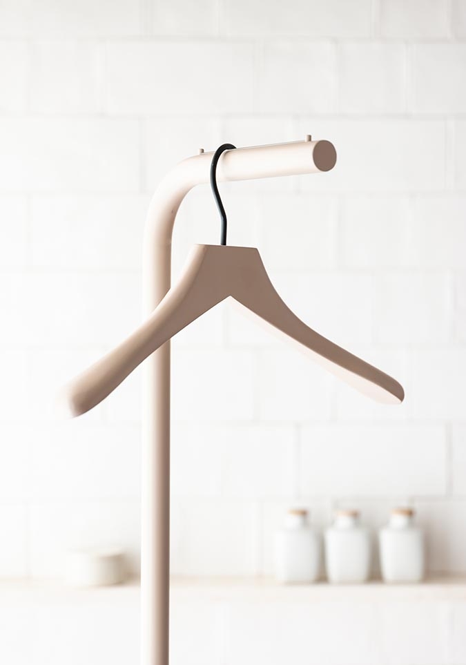 Schönbuch designer coat stand Bow metal beige nude minimalist f/p design