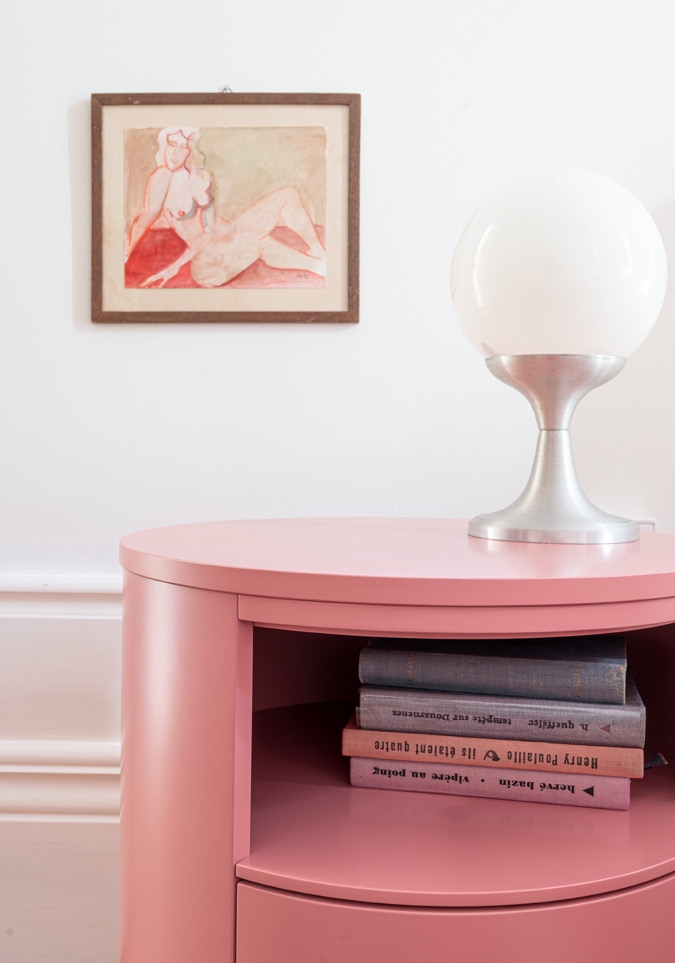 Schönbuch designer circular cabinet functional versatile wood rose pink Thomas Althaus