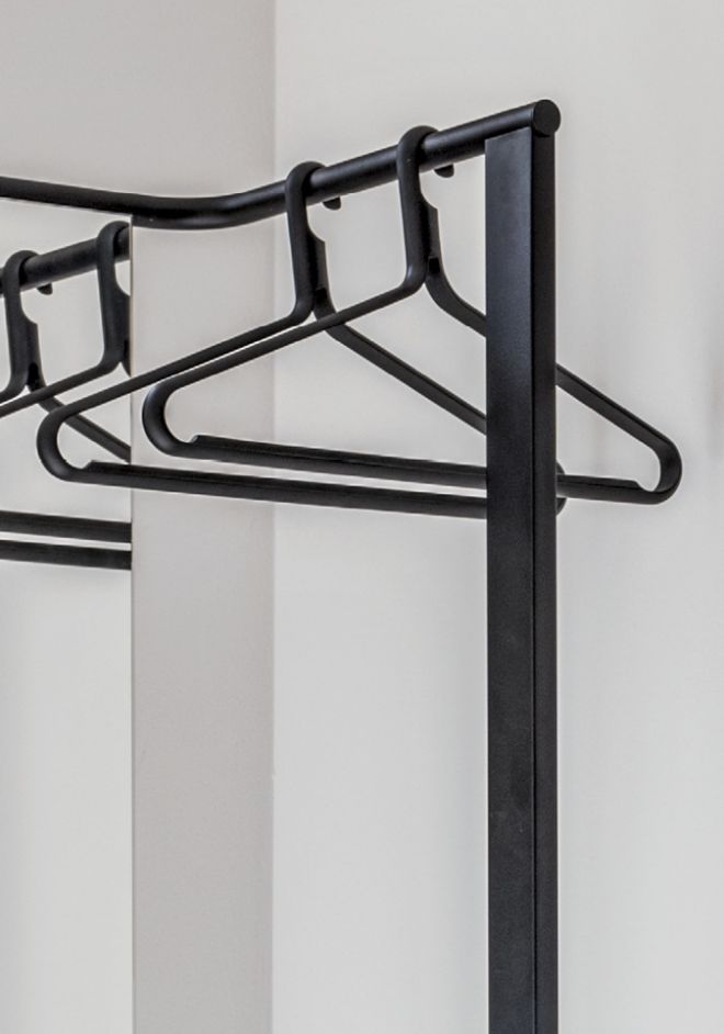 Schönbuch designer coat hanger 0104. trouser bar plastic black Designstudio Speziell