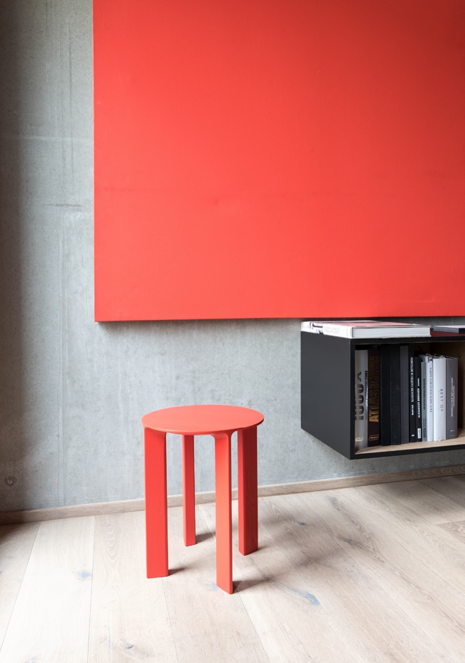 Schönbuch designer stool Hans solid wood red side table studio taschide