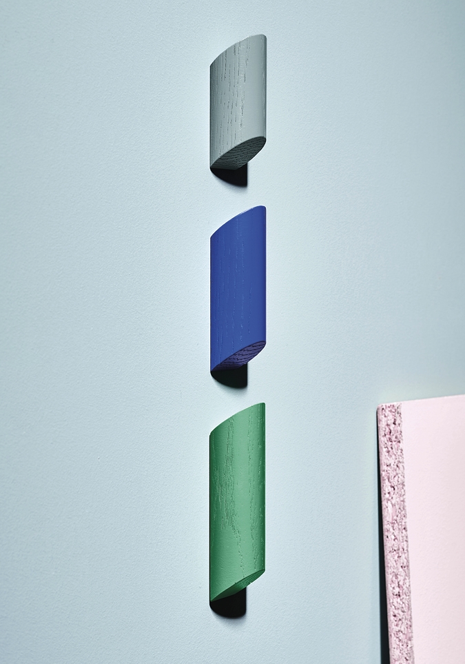 Schönbuch designer wall hook Kuki solid wood blue green turquoise blue minimalist Studio Terhedebrügge