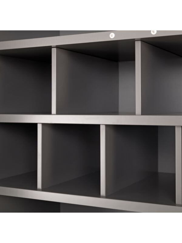 Shelf organiser